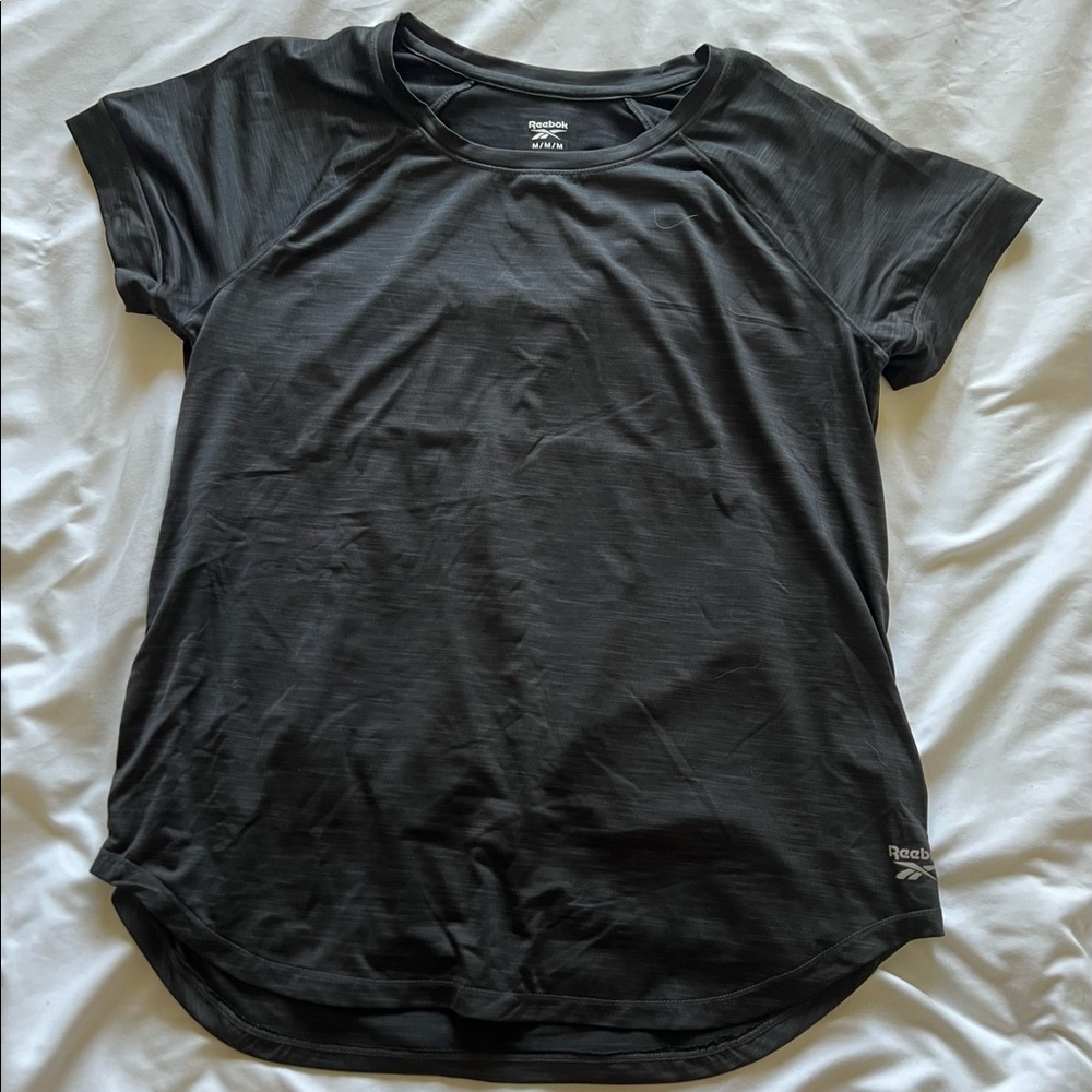 Like new Reebok top